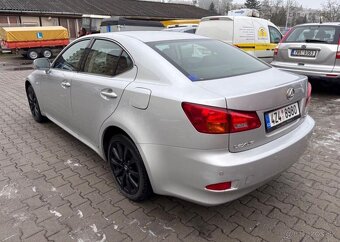 Lexus IS IS 220d 130KW,EXCLUSIVE,KUZE nafta manuál 130 kw - 5