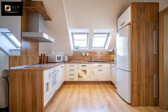 NA PRENÁJOM – Štýlový 3-izbový podkrovný byt blízko centra – - 5