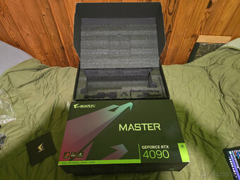 Krabice a redukcie od Gigabyte RTX 4090 - 5
