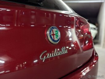 Giulietta DARK RED / automat, 170 koní / - 5