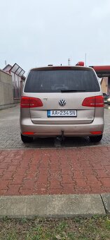 Volkswagen Touran - 5