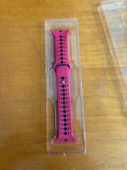 Predám Apple watch 7 series v červenej farbe - 5