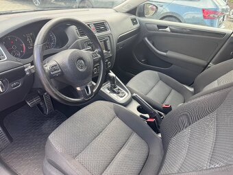 Volkswagen Jetta 1.6 TDI Comfortline DSG - 5