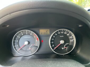 Hyundai Accent - 5