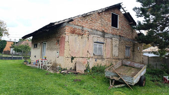 Na predaj starší rodinný dom s podkrovím v obci Gbelce - 5