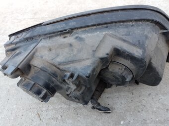 Predám predné svetlá na Kia Sorento - 5