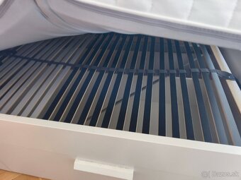 Manželská posteľ 200x 160cm - 5