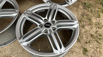 ☑️Audi Pompei 5x112 r18 originál - 5