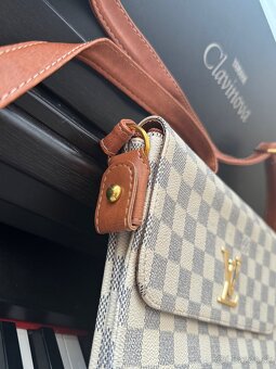 Louis biela crossbody kabelka - 5