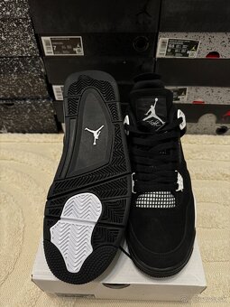 Air Jordan 4 Retro - White Thunder - 5