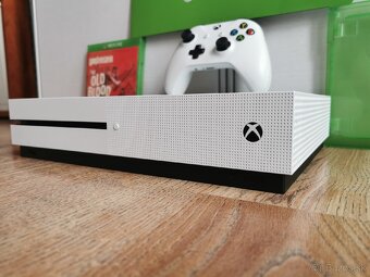 Xbox One S 1TB - 5