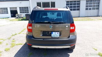 SKODA YETI 4x4 2,0tdi 103kw ELEGANCE - 5