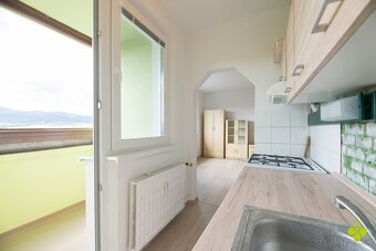 PEKNÝ 1 IZBOVÝ BYT Ul. PALÁRIKA PRIEVIDZA KRÁSNY VÝHĽAD - 5
