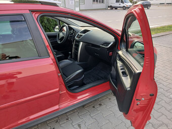 Predám Peugeot 207 Outdoor 1.6i VTi 16V benzín 88kw - 5