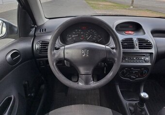 Peugeot 206 1.1 - 5