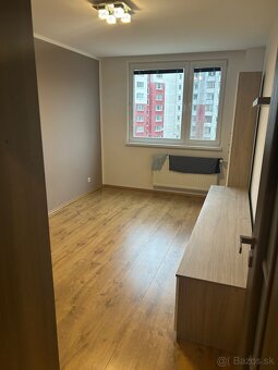 Prenájom 2 izbový byt PB - 5