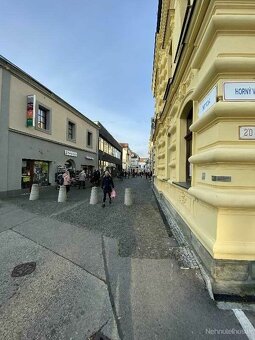 Žilina - Pešia zóna posledných 250m2 na prenájom pri AUPARKu - 5