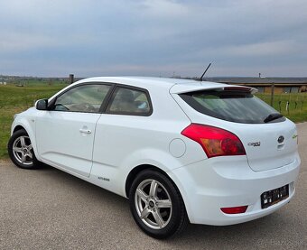 Kia Pro Ceed 1.6 CRDi 66KW/90PS R.V.08/2011 - 5