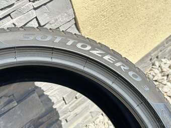 225/40 R19 93H XL RFT zimné PIRELLI - 5