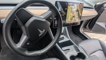 Tesla Model 3 Long Range Dual Motor AWD 4x4 - 5