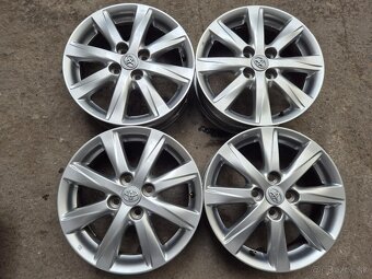 4x100 r15 ET39 x 5J elektróny originál TOYOTA - 5
