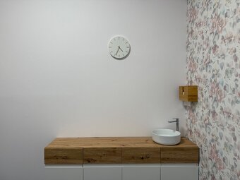 🌿 VOĽNÁ MIESTNOSŤ V ESTETICKOM SALÓNE AMASTU V BB - 5