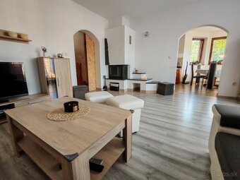 Štýlový dvojgeneračný 5-izb. dom, bazén, Trenčianska Turná - 5