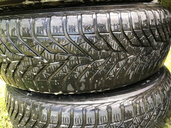 Pneu celoročne 195/65 R15 - 5