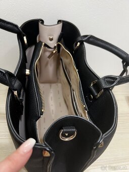 Kabelka Guess - 5