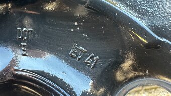 72.	VW Passat, Sharan 215/60/ r16 - 5