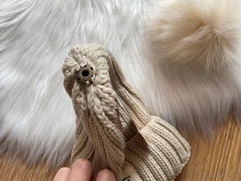 UGG čiapka s brmbolcom - 5