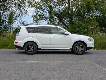 Mitsubishi Outlander 2.2 DI-D 130kW Intense+, 4x4, 7-miestne - 5