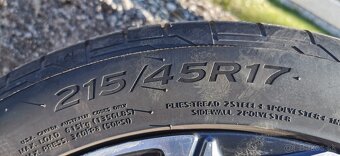 Predám 17" disky s pneumatikami na hyundai i20 - 5