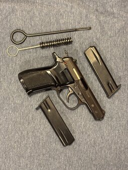 Predám CZ 83 9mm Browning - 5