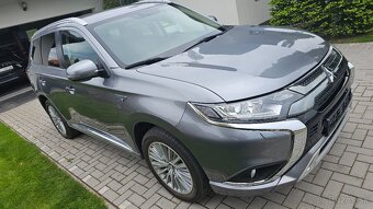 Mitsubishi Outlender 2.4 PHEV 165kW 4WD - 5