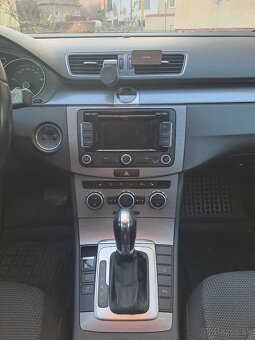 Vw passat variant B7 2,0tdi 103 kw - 5