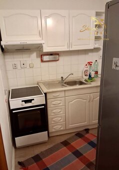 Prenájom 2-izbového bytu s loggiou na Podzahradnej ulici, Po - 5