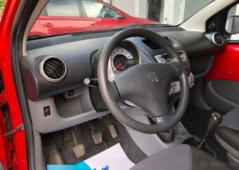 Peugeot 107 1.0 JUNIOR benzín manuál 50 kw - 5
