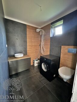 RD v Moravskom Lieskovom, pozemok 1168m2, rozsiahla rekonštr - 5