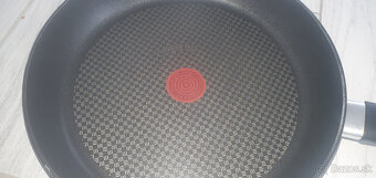 Kvalitný liatinový hrniec 5l - 5