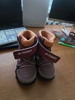 Adidas terrex 28.5 - 5