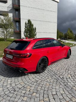 Audi RS4 COMPETITION MATRIX VIRTUAL Red/Black - 5
