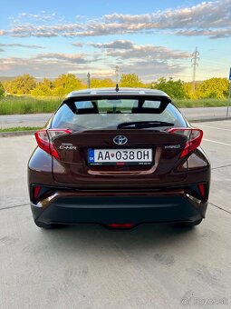 Toyota C-HR 1.8 hybrid E-CVT 72kw 2018 129000km SR - 5