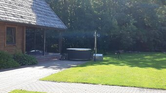 Hottub, drevený kúpací sud - 5