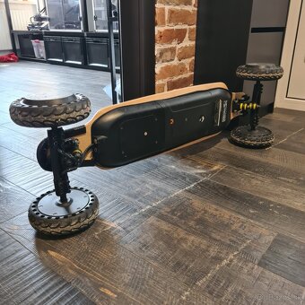 Elektricky longboard - 5