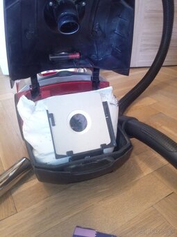 Vysávač - 5