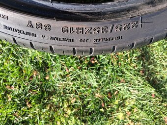 225/35 r19 letne pneumatiky - 5