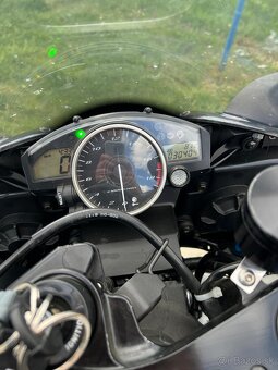 Yamaha R6 - 5