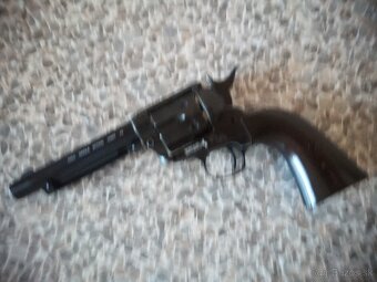 CO2 revolver - 5