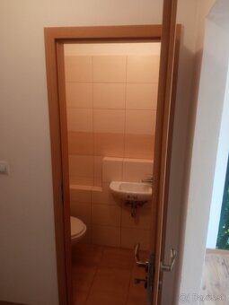 Kancelária na prenájom - 5